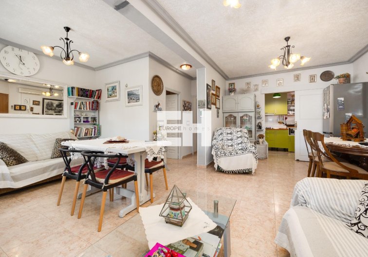 Herverkoop - villa - Torrevieja - Playa de los Locos