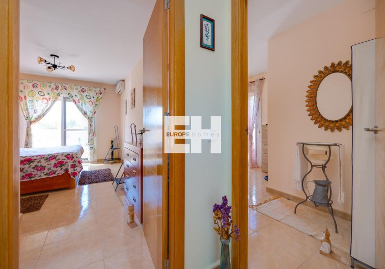 Herverkoop - villa - Torrevieja - Playa de los Locos