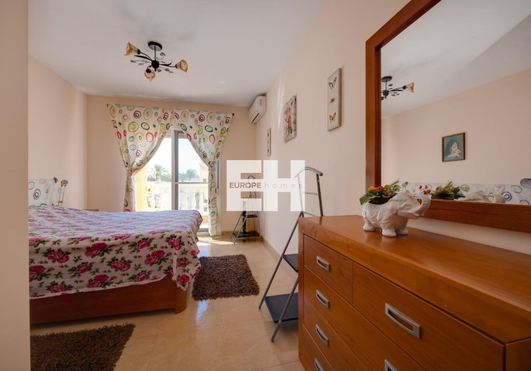 Herverkoop - villa - Torrevieja - Playa de los Locos