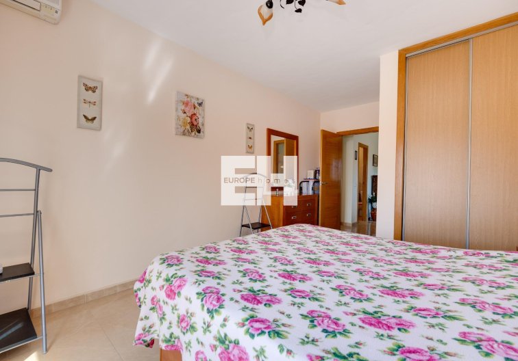 Herverkoop - villa - Torrevieja - Playa de los Locos