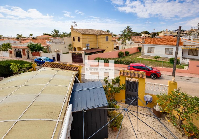 Herverkoop - villa - Torrevieja - Playa de los Locos