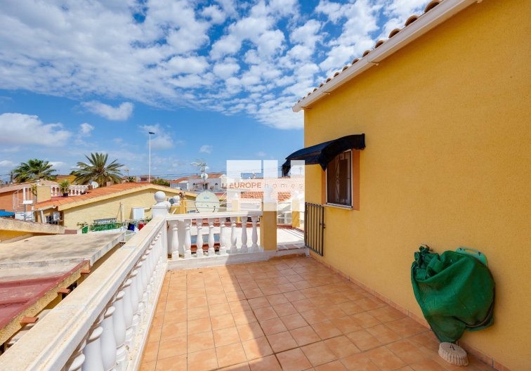 Herverkoop - villa - Torrevieja - Playa de los Locos