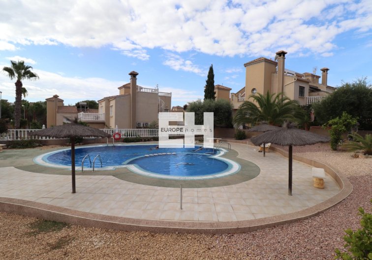 Segunda mano - villa - Villamartin - Costa Blanca