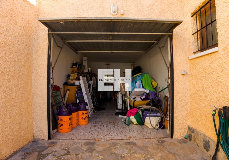 Herverkoop - villa - La Siesta - Costa Blanca