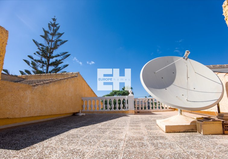 Herverkoop - villa - La Siesta - Costa Blanca