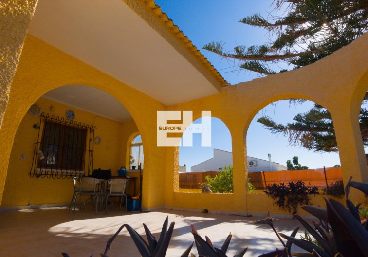 Herverkoop - villa - La Siesta - Costa Blanca