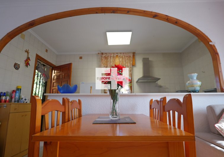 Herverkoop - villa - La Siesta - Costa Blanca