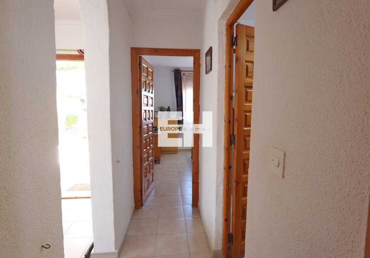 Herverkoop - villa - La Siesta - Costa Blanca