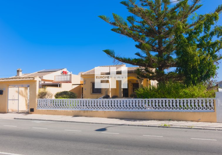 Herverkoop - villa - La Siesta - Costa Blanca