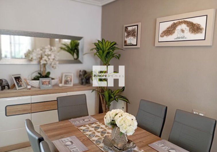 Segunda mano - villa - Villamartin - Costa Blanca