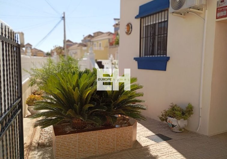 Segunda mano - villa - Villamartin - Costa Blanca