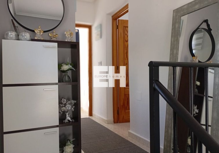 Segunda mano - villa - Villamartin - Costa Blanca