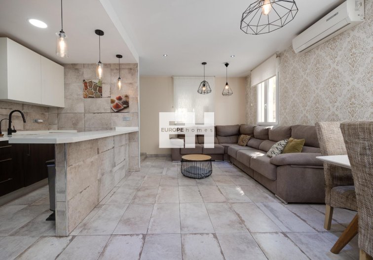 Segunda mano - town house - Torrevieja - Centro