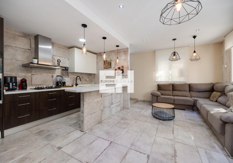 Segunda mano - town house - Torrevieja - Centro