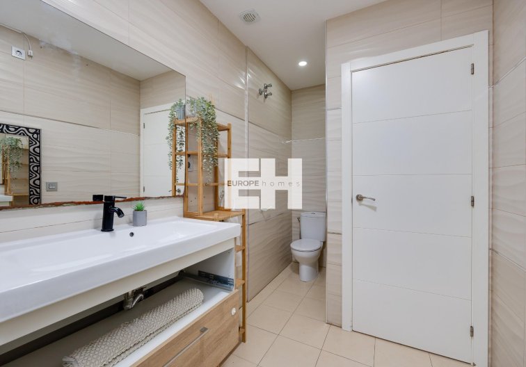 Segunda mano - town house - Torrevieja - Centro