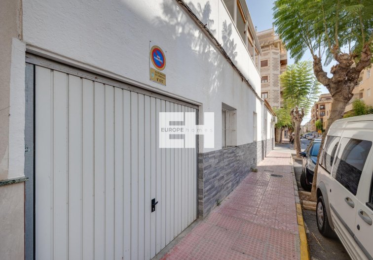 Segunda mano - town house - Torrevieja - Centro