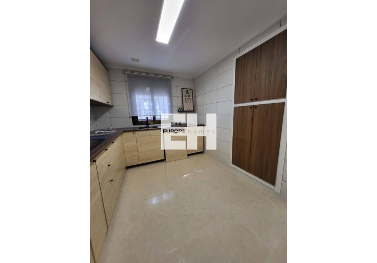 Segunda mano - town house - San Miguel de Salinas - Ciudad De Las Comunicaciones