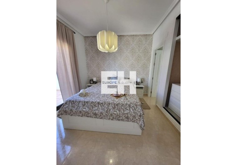 Segunda mano - town house - San Miguel de Salinas - Ciudad De Las Comunicaciones