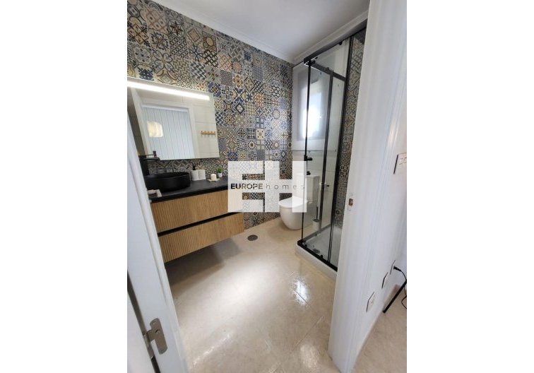 Segunda mano - town house - San Miguel de Salinas - Ciudad De Las Comunicaciones