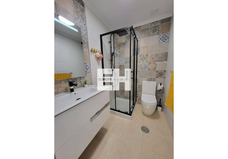 Segunda mano - town house - San Miguel de Salinas - Ciudad De Las Comunicaciones