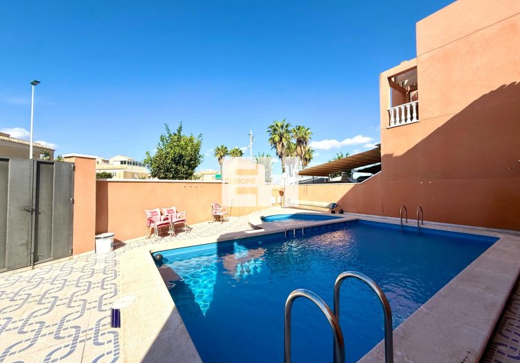 Segunda mano - Semi Detached - Torrevieja - El Limonar