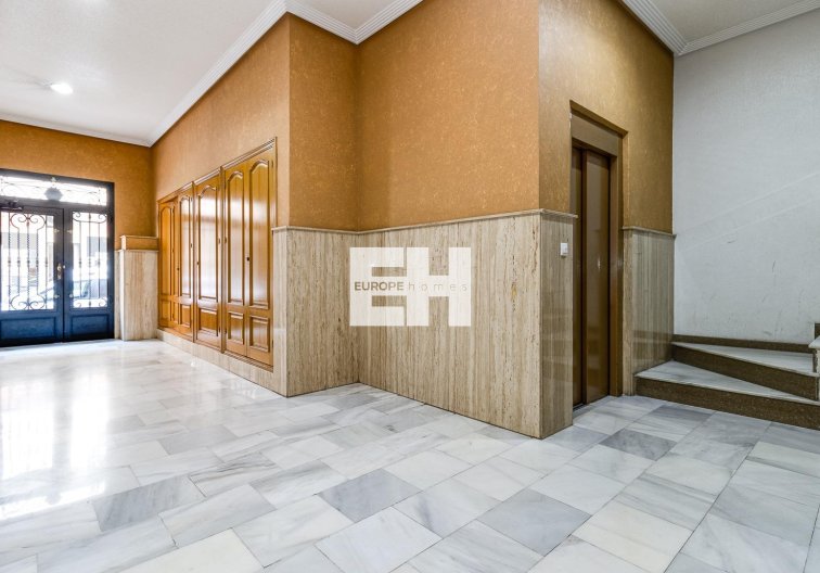 Segunda mano - Atico - Torrevieja - Paseo Maritimo