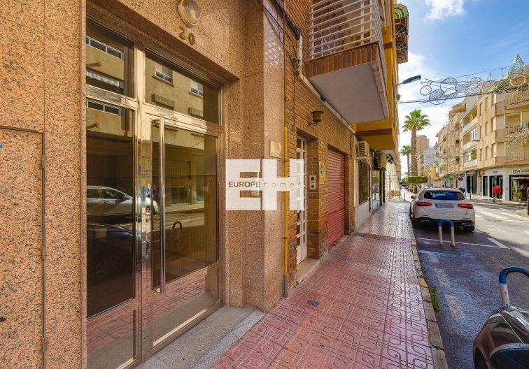 Segunda mano - Atico - Torrevieja - Paseo Maritimo