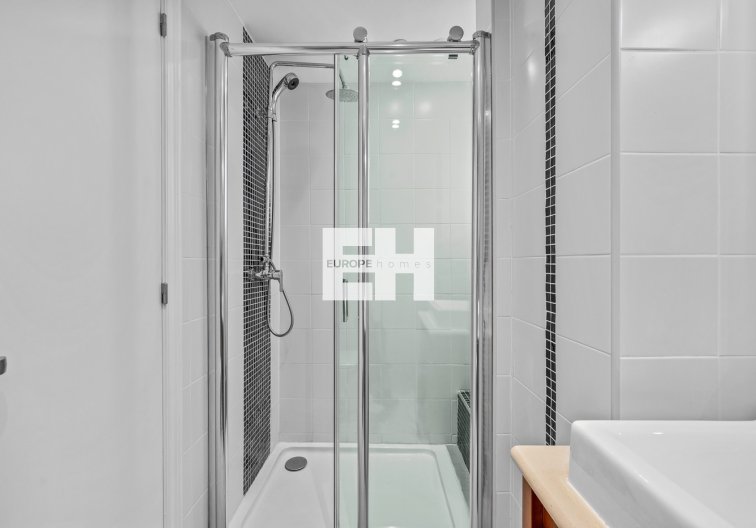 Resale - Apartment - Punta Prima - Costa Blanca