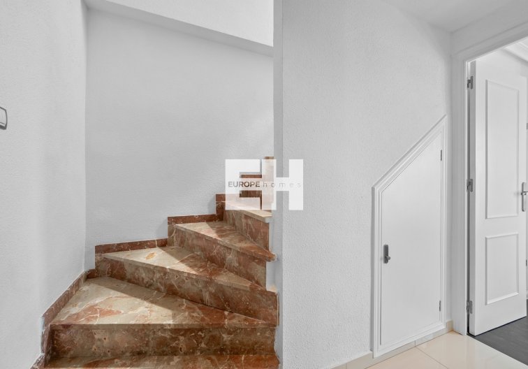 Resale - Apartment - Punta Prima - Costa Blanca