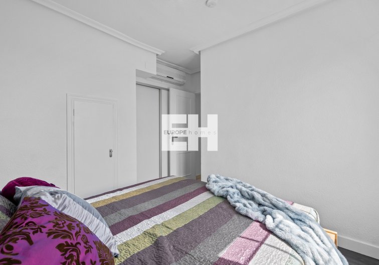 Resale - Apartment - Punta Prima - Costa Blanca