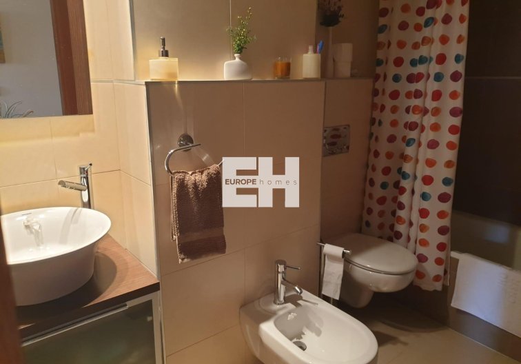 Segunda mano - Apartamento  - Torrevieja - Las Piscinas Naturales