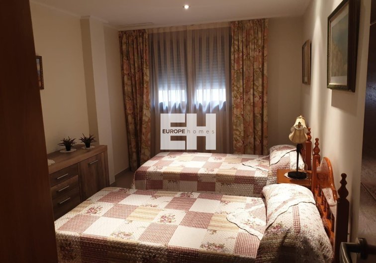 Segunda mano - Apartamento  - Torrevieja - Las Piscinas Naturales