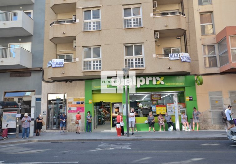 Segunda mano - Apartamento  - Torrevieja - Centro