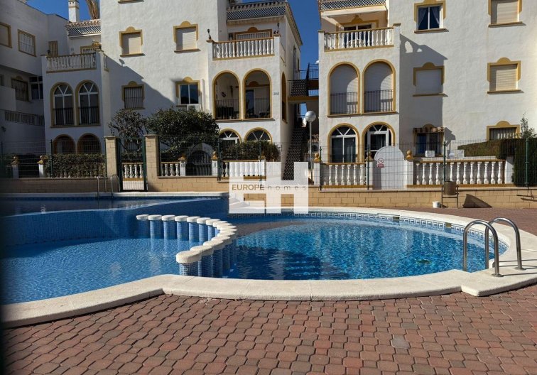 Segunda mano - Bungalow - Torrevieja - Cañada Del Molino