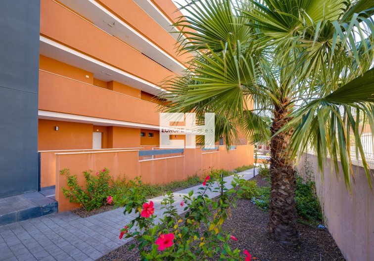 Segunda mano - Apartamento  - Orihuela Costa - Villamartín-las Filipinas