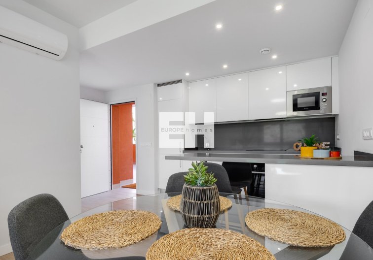 Segunda mano - Apartamento  - Orihuela Costa - Villamartín-las Filipinas