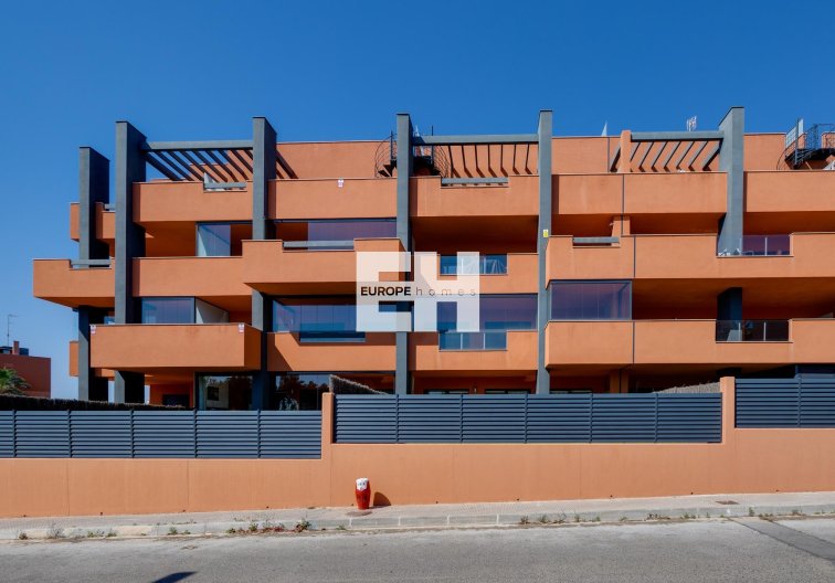 Segunda mano - Apartamento  - Orihuela Costa - Villamartín-las Filipinas