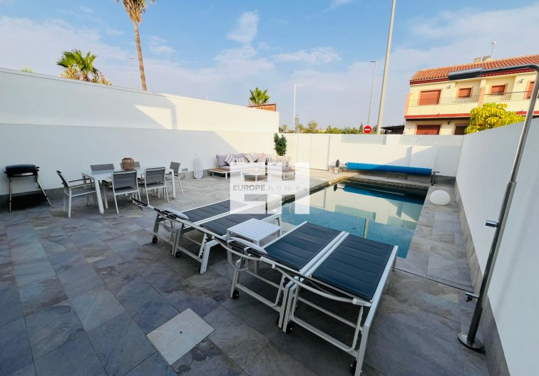 Segunda mano - villa - Avileses - Inland