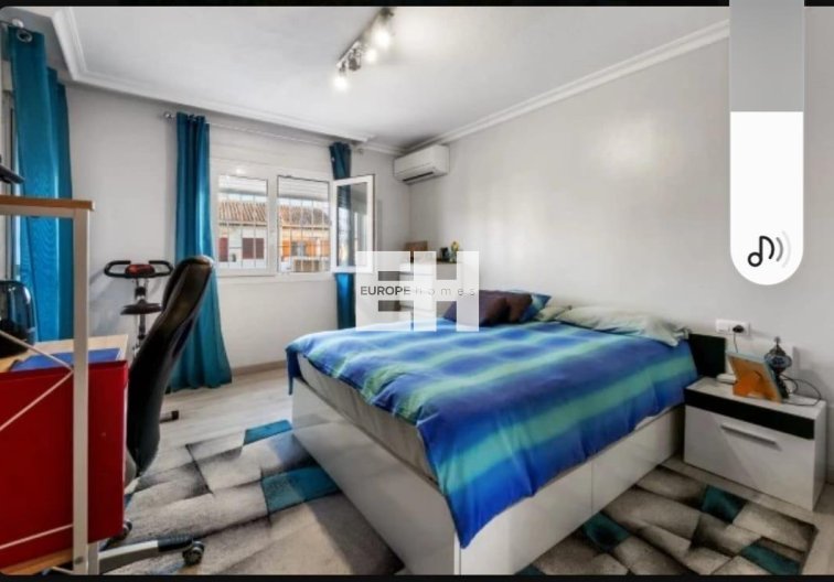 Resale - Semi Detached - Torrevieja - Aguas Nuevas