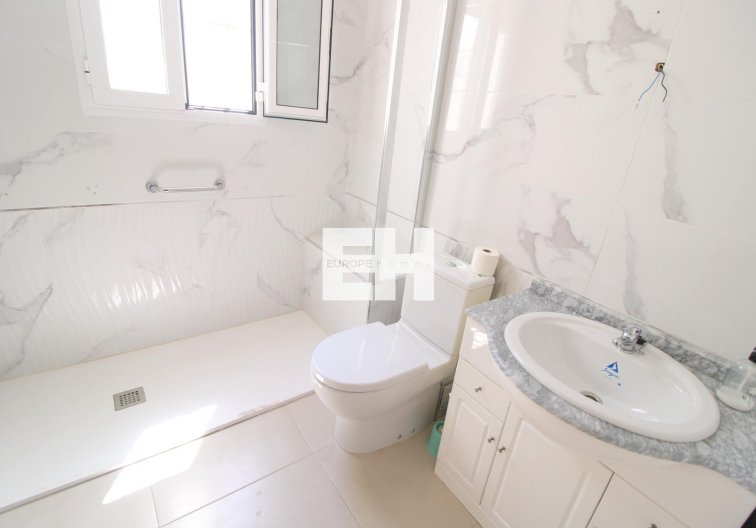 Segunda mano - Apartamento  - Torrevieja