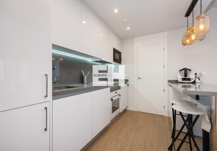 Segunda mano - Apartamento  - Orihuela Costa - Villamartín-las Filipinas