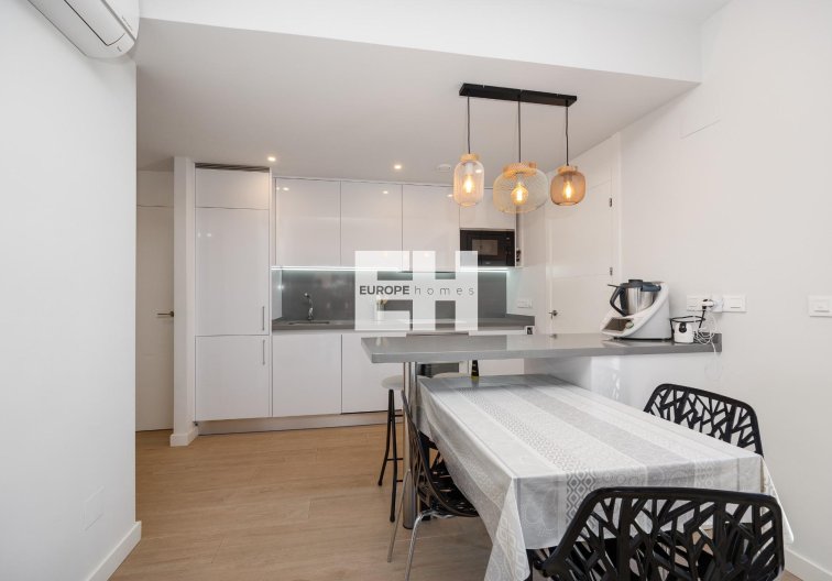 Segunda mano - Apartamento  - Orihuela Costa - Villamartín-las Filipinas