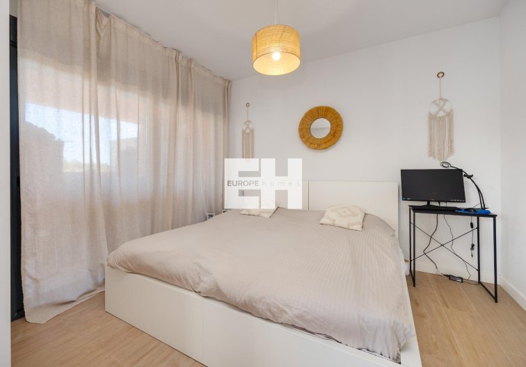 Segunda mano - Apartamento  - Orihuela Costa - Villamartín-las Filipinas