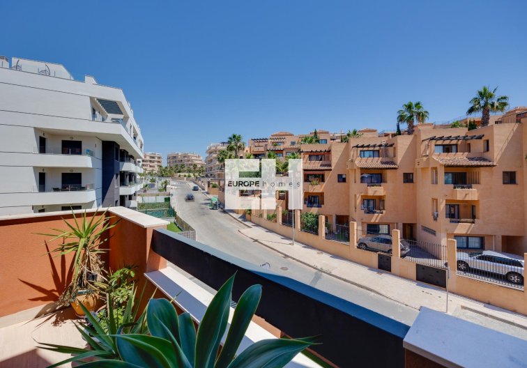 Segunda mano - Apartamento  - Orihuela Costa - Villamartín-las Filipinas