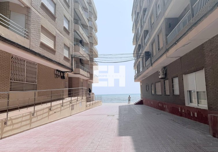 Segunda mano - Apartamento  - Torrevieja - La Mata