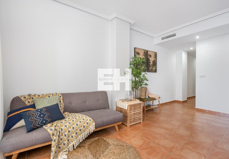 Segunda mano - Apartamento  - Guardamar del Segura - Pueblo