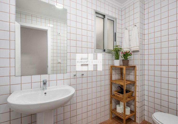 Segunda mano - Apartamento  - Guardamar del Segura - Pueblo