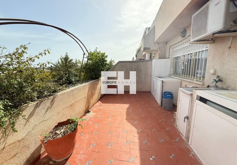 Resale - Apartment - Orihuela Costa - Punta Prima