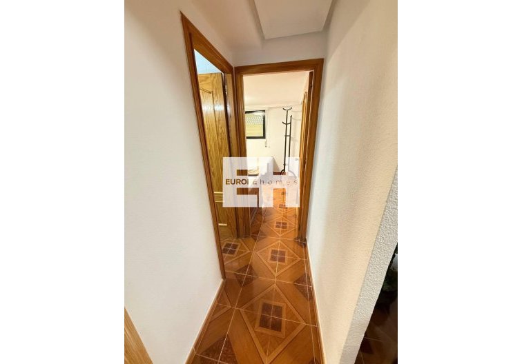 Resale - Apartment - Orihuela Costa - Punta Prima