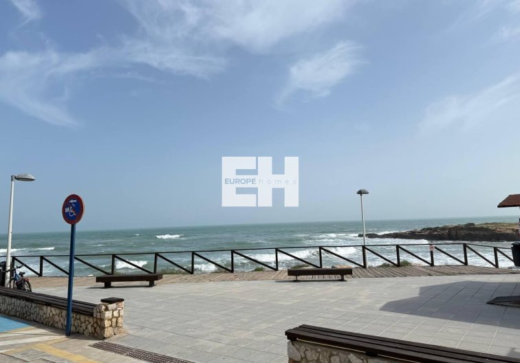 Resale - Apartment - Orihuela Costa - Punta Prima